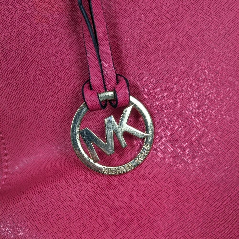 Michael Kors Pink Crossbody Purse - Picture 5 of 11